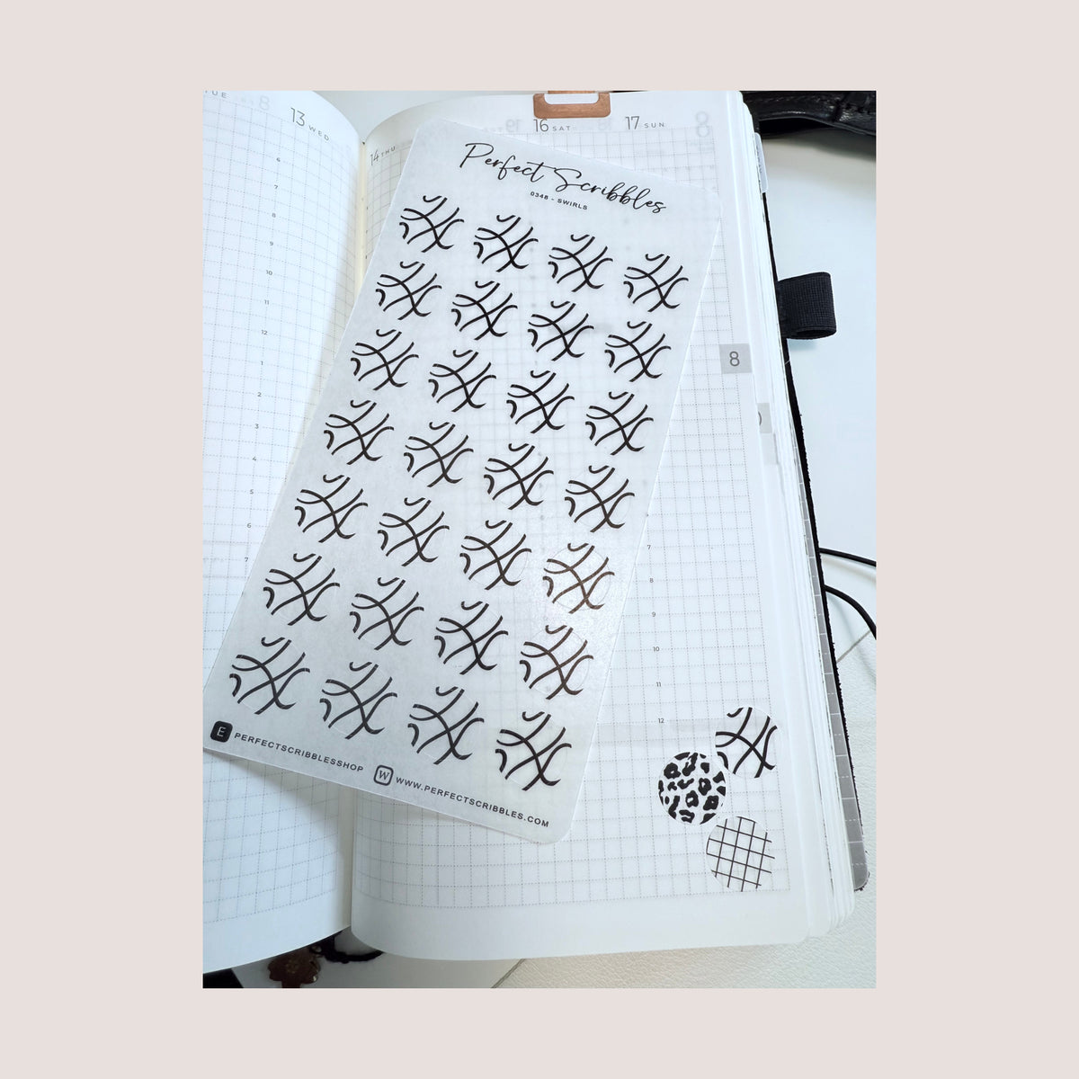Large Circle Shaped Journaling Sticker in Lines Pattern